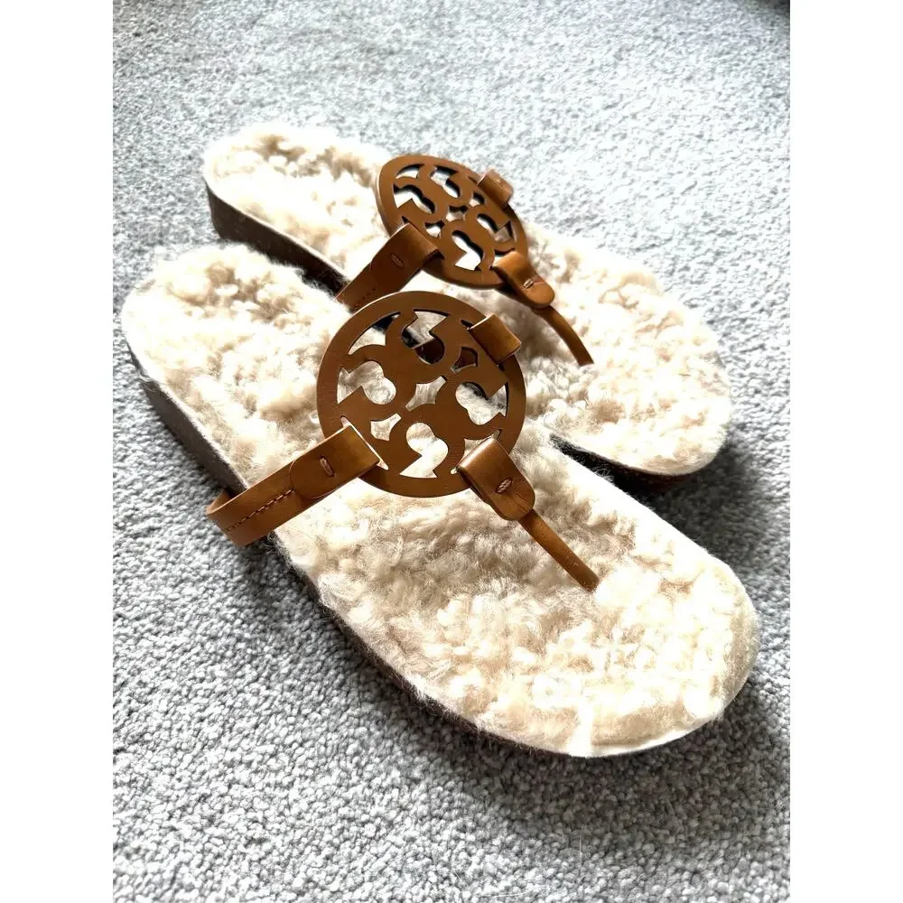 Tory Burch Miller Cloud Sandal Shearling Thong Caramel Logo Slip On Womens 10.5